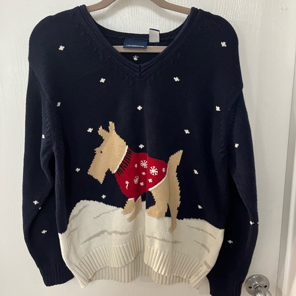 Liz Claiborne Sweaters - Liz Claiborne Navy Sweater with Dog Design